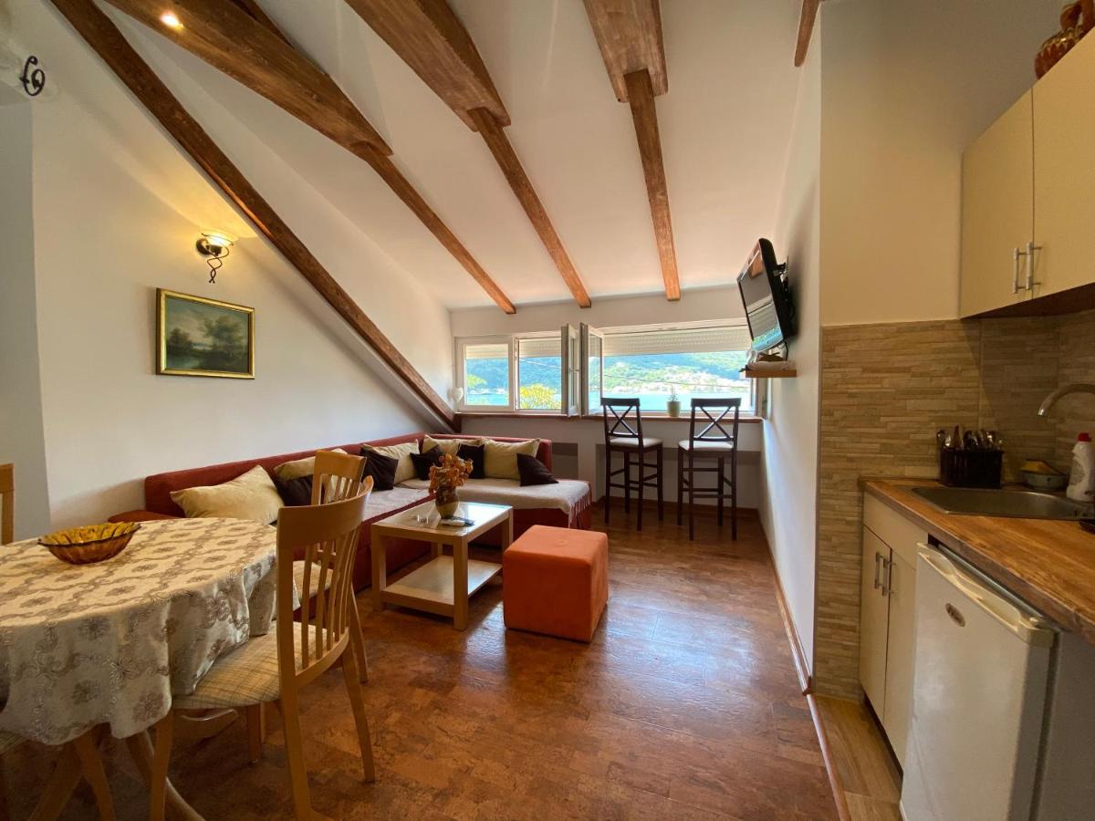 Sunny Bay Apartments Котор Екстериор снимка