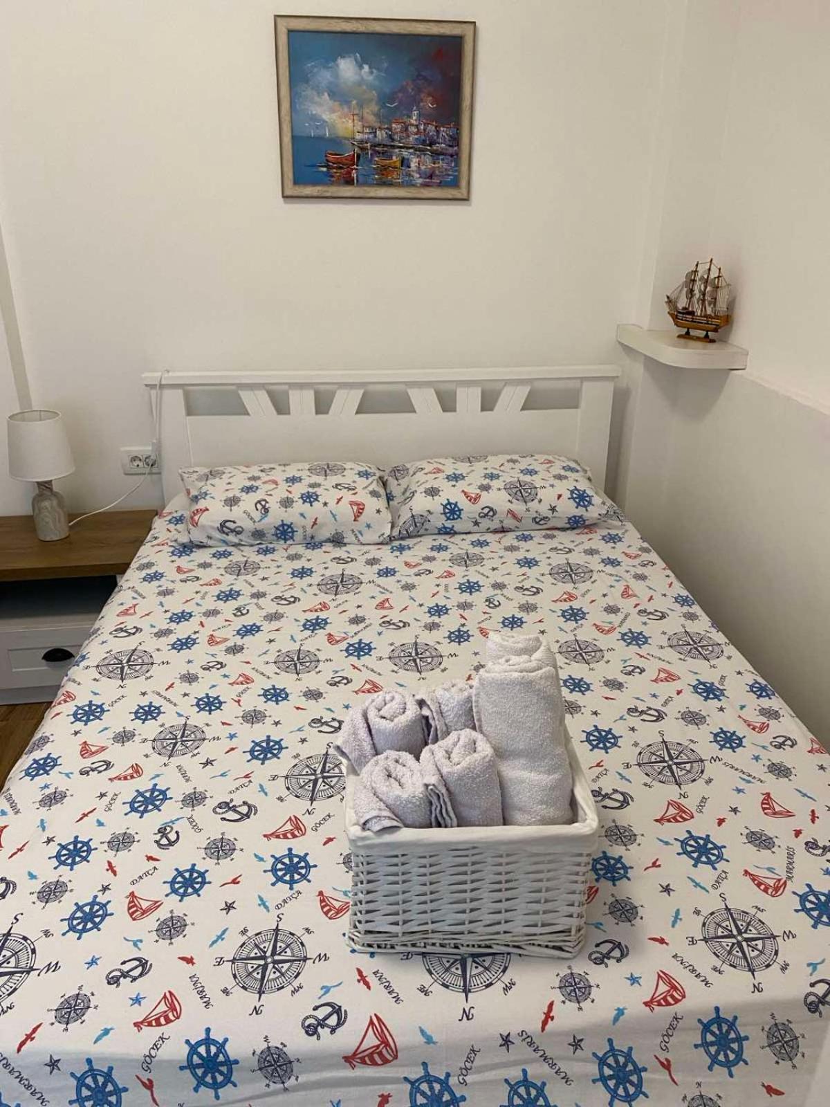 Sunny Bay Apartments Котор Екстериор снимка